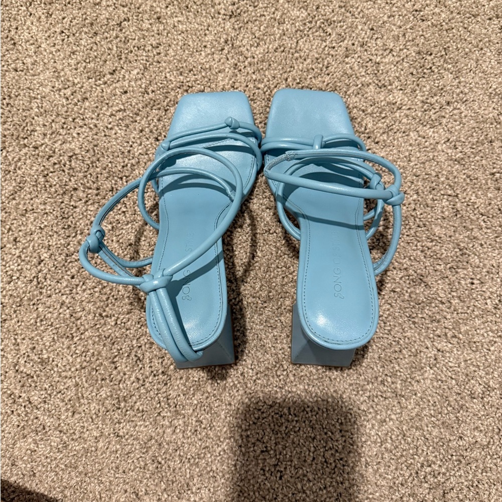 Song of Style Noelle Heel in Blue - Picture 2 of 6
